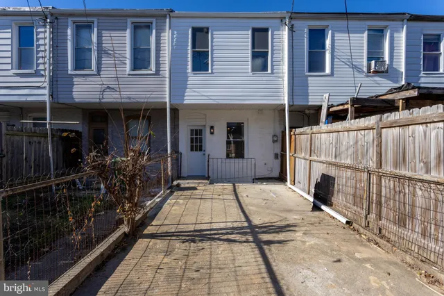 $195,000 | 321 South Macon Street, Baltimore, MD 21224