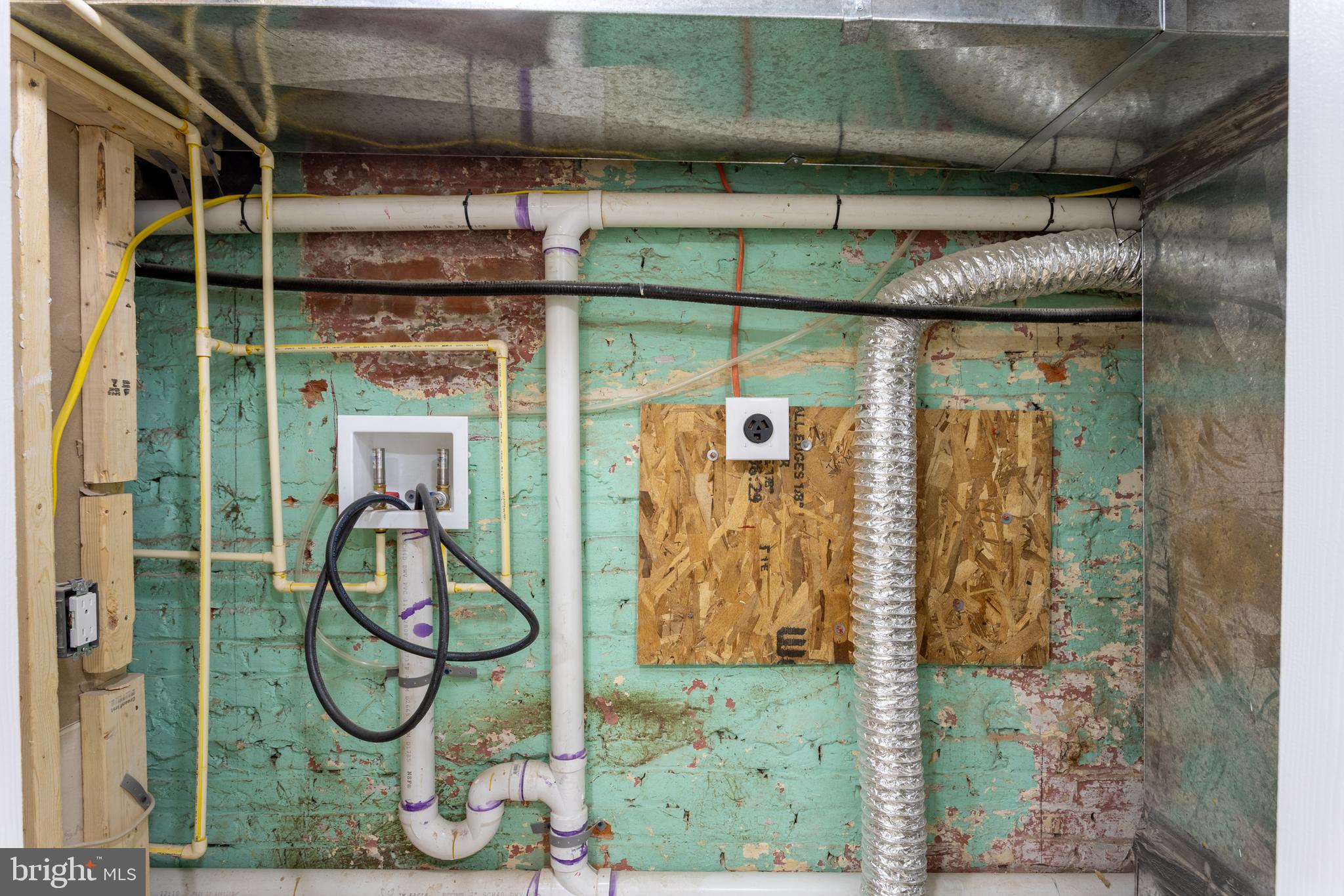 321 South Macon Street Baltimore, MD 21224 - Photo 32 of 44