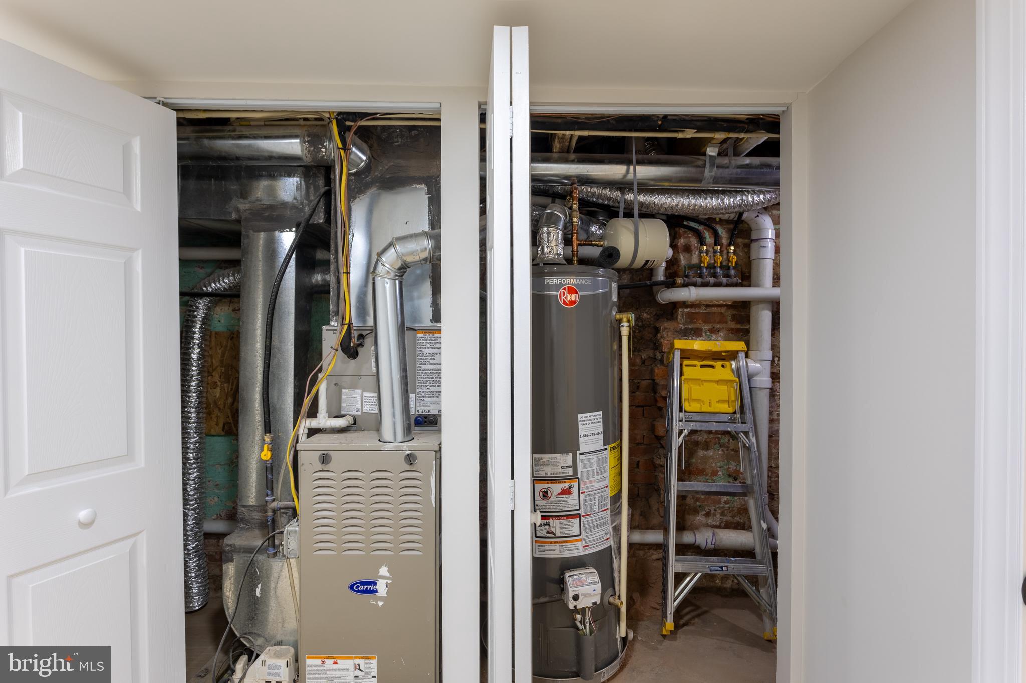 321 South Macon Street Baltimore, MD 21224 - Photo 33 of 44