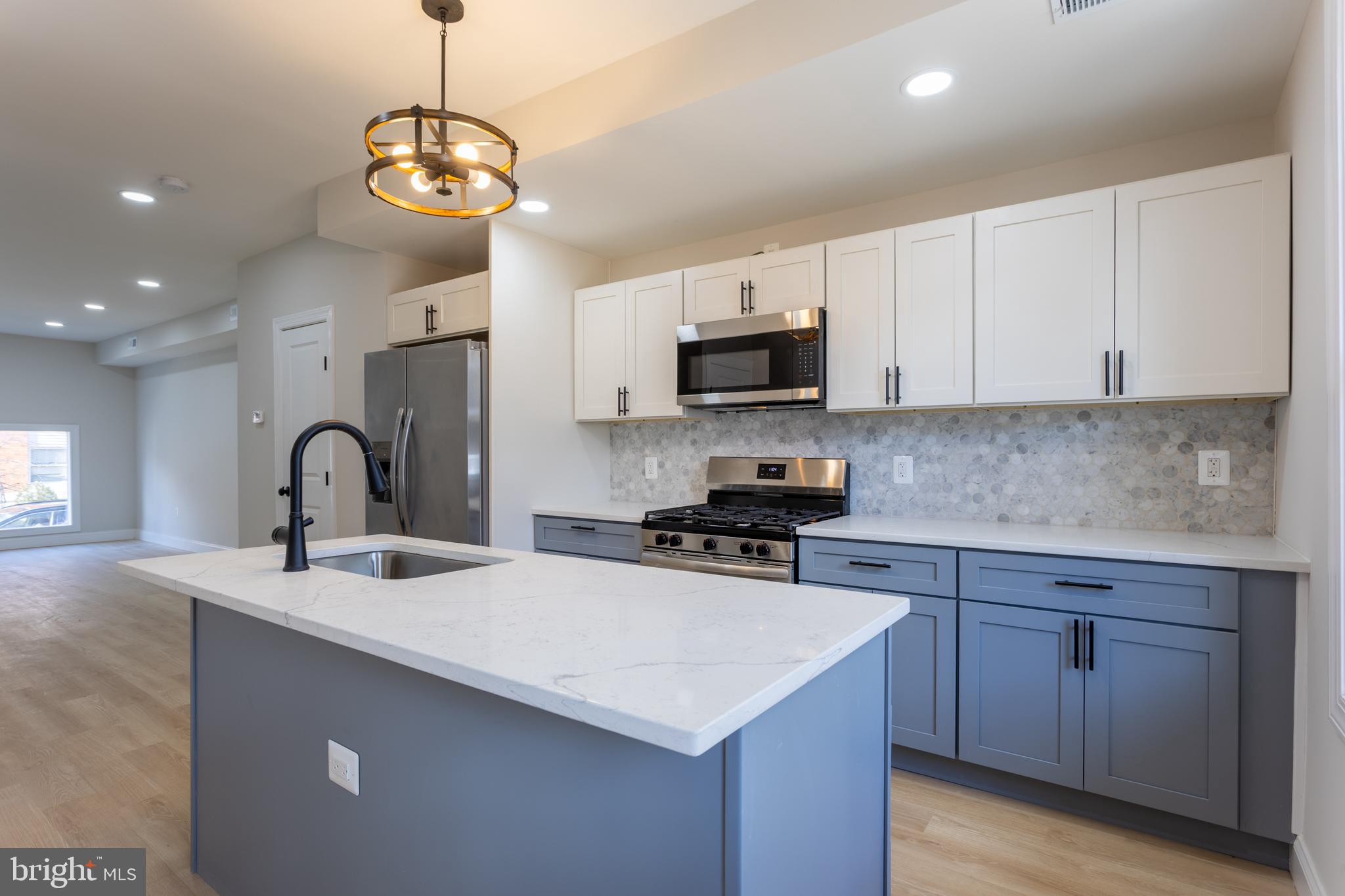 321 South Macon Street Baltimore, MD 21224 - Photo 8 of 44