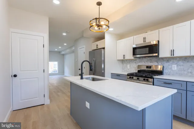 $195,000 | 321 South Macon Street, Baltimore, MD 21224