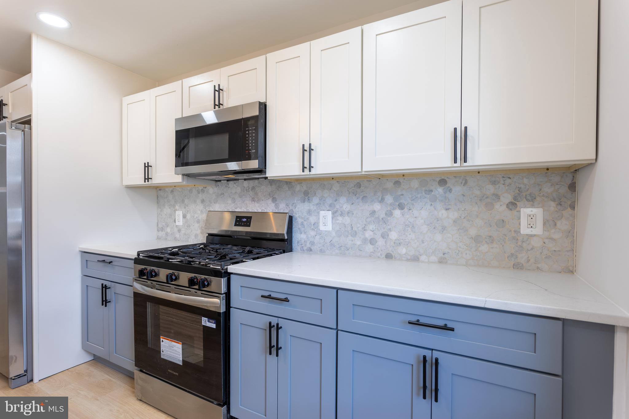 321 South Macon Street Baltimore, MD 21224 - Photo 10 of 44