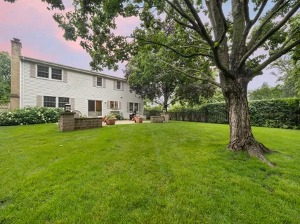 $899,000 | 3066 Knollwood Lane, Glenview, IL 60025