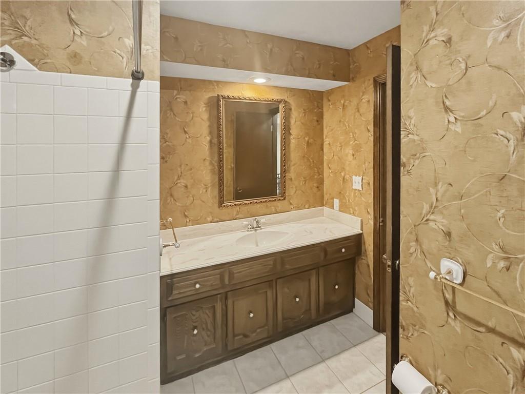 1208 Southwest 23rd Street Blue Springs, MO 64015 - Photo 8 of 20