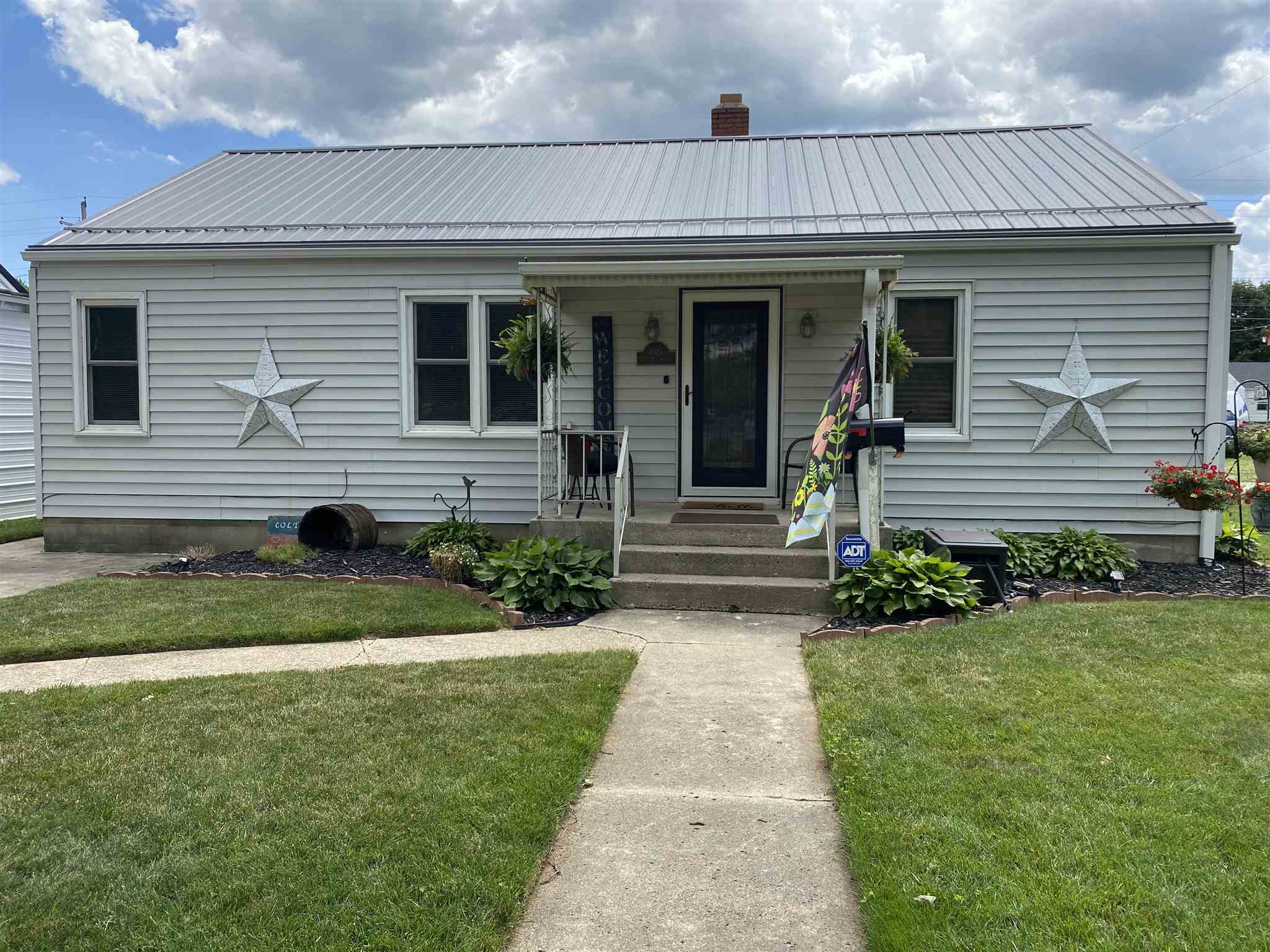 1015 East 9th Street Rochester, IN 46975 - Photo 1 of 26