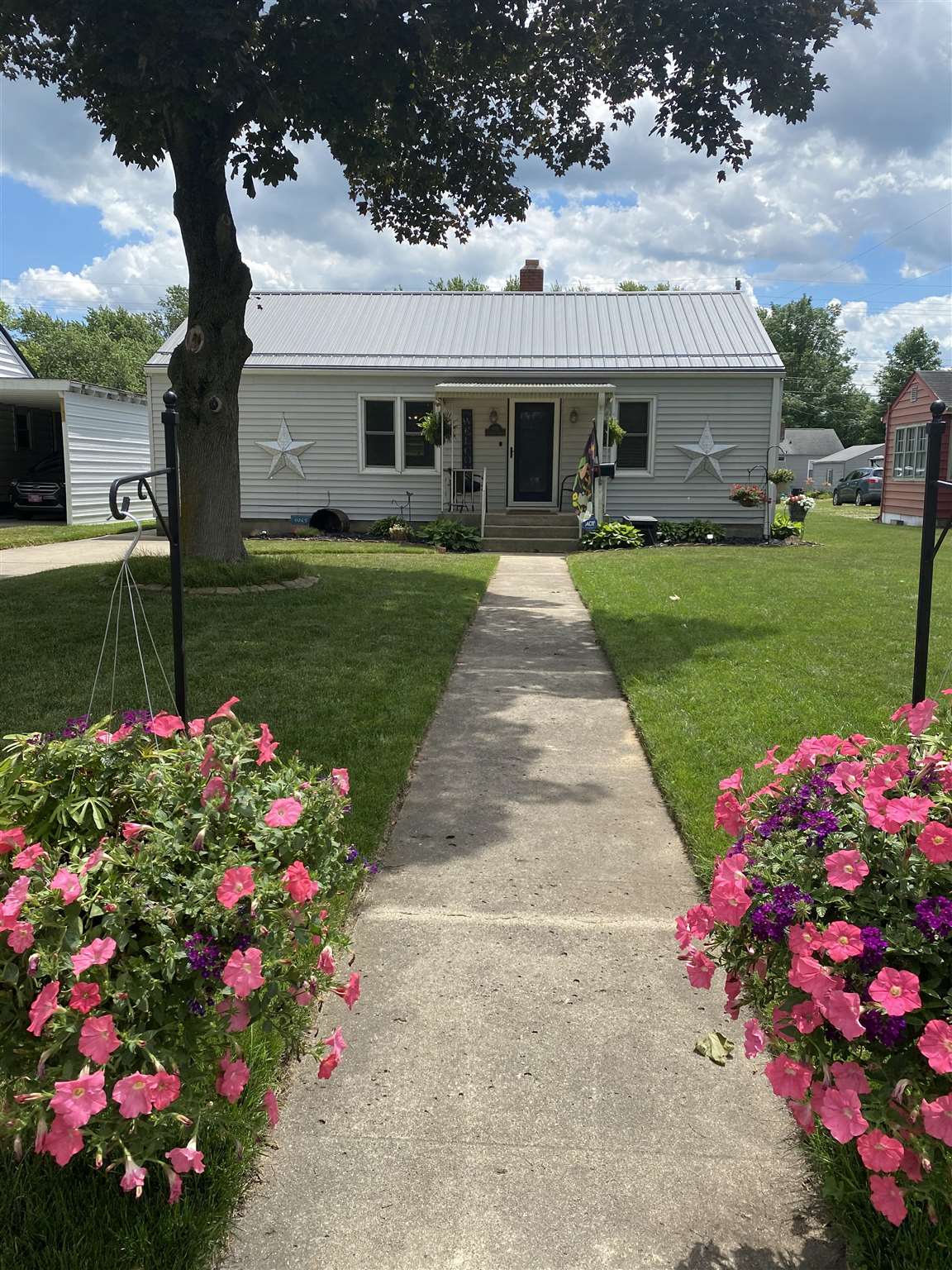 1015 East 9th Street Rochester, IN 46975 - Photo 2 of 26