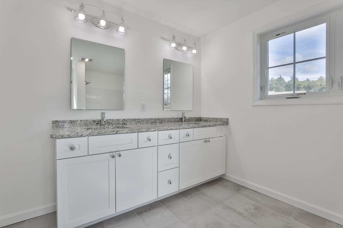 51 Forestedge Way Manchester, NH 03102 - Photo 11 of 37 Gallery Image 11