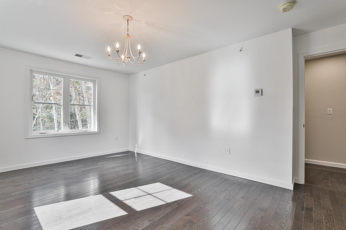 51 Forestedge Way Manchester, NH 03102 - Photo 14 of 37 Gallery Image 14