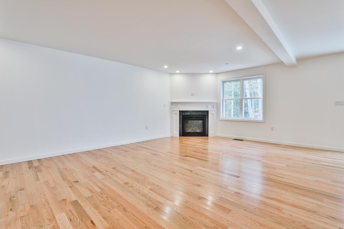 51 Forestedge Way Manchester, NH 03102 - Photo 21 of 37 Gallery Image 21