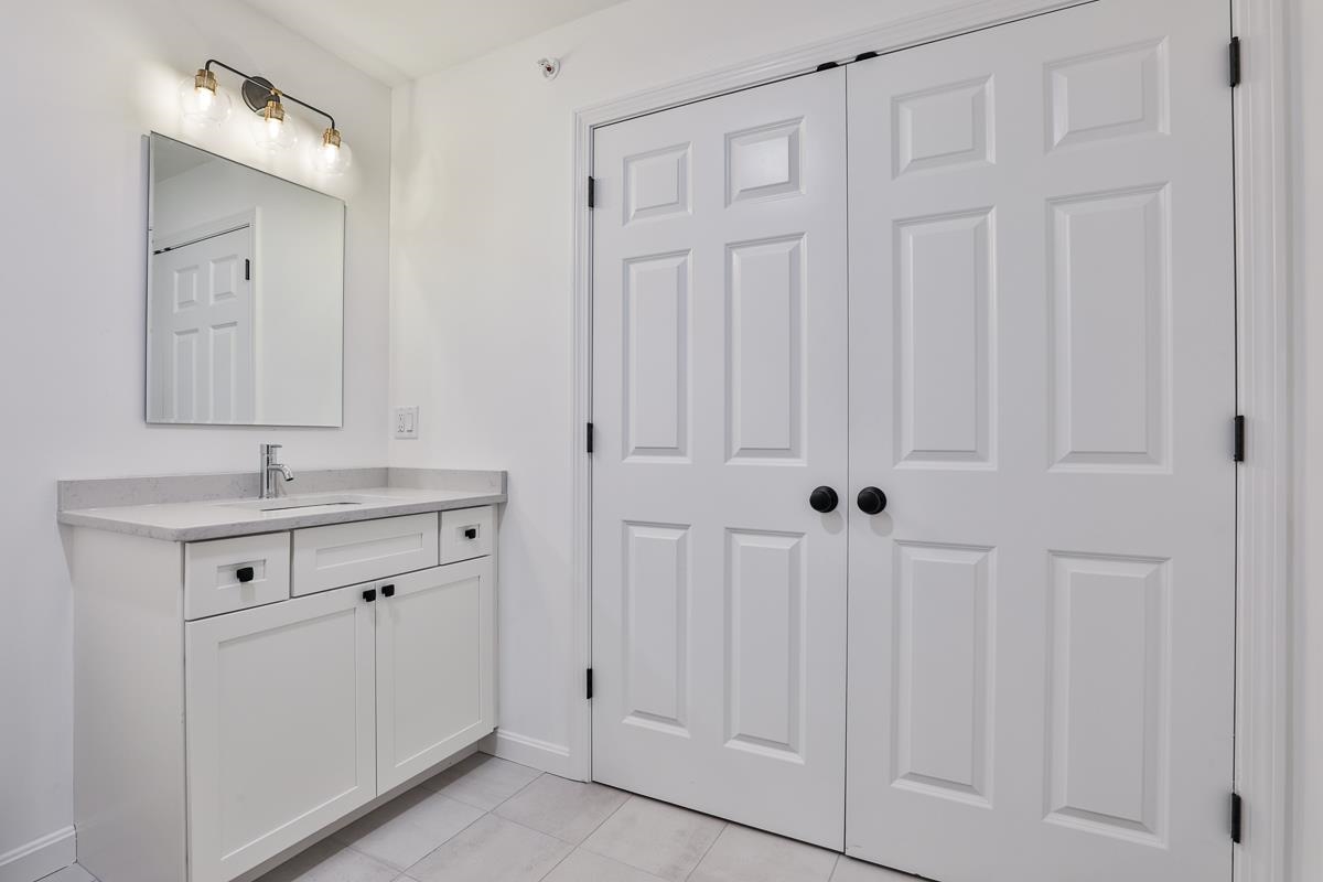 51 Forestedge Way Manchester, NH 03102 - Photo 30 of 37 Gallery Image 30