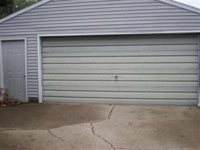 2463 Virginia Road Benton Harbor, MI 49022 - Photo 16 of 16 GarageExt1