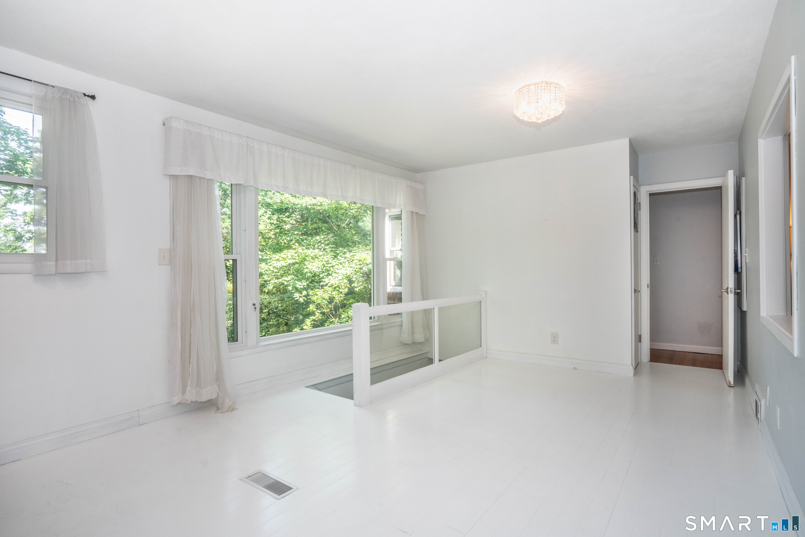 769 Ridge Road Wethersfield, CT 06109 - Photo 13 of 40
