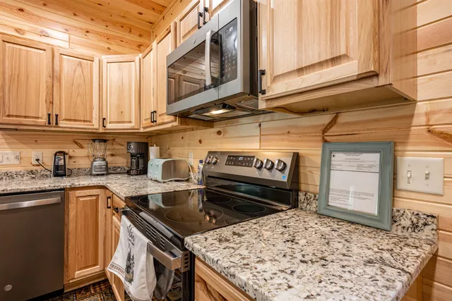 $649,900 | 182 Highway 23, Briggsville, WI 53920