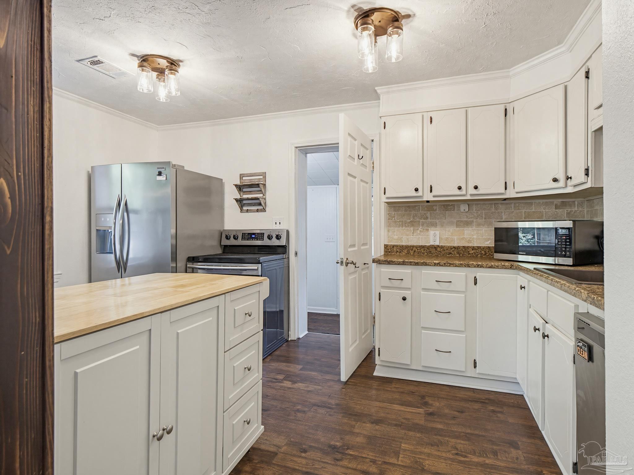 7220 Beverly Street Milton, FL 32583 - Photo 13 of 27