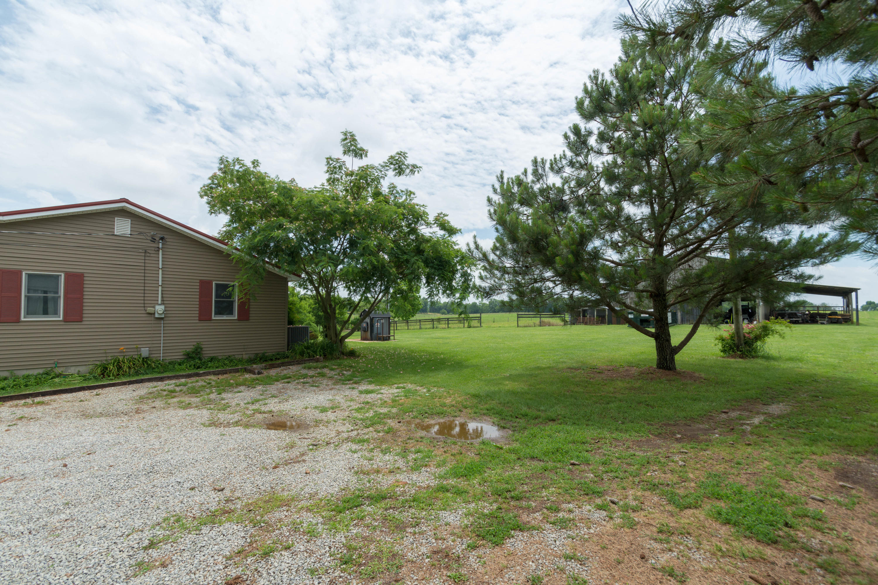 9731 Bloomfield Road Bloomfield, KY 40008 - Photo 32 of 44 untitled (13 of 58)