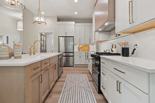 $1,345,000 | N66-w21333 Sagebrush Drive, Menomonee Falls, WI 53051