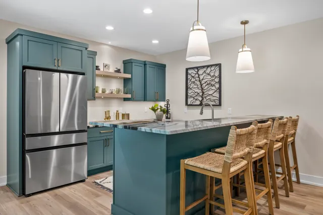 $1,345,000 | N66-w21333 Sagebrush Drive, Menomonee Falls, WI 53051