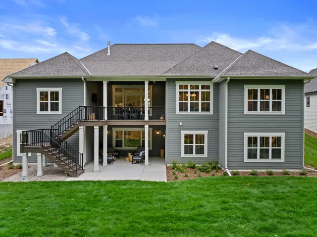 $1,345,000 | N66-w21333 Sagebrush Drive, Menomonee Falls, WI 53051