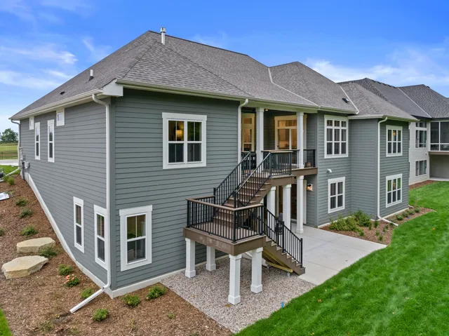 $1,345,000 | N66-w21333 Sagebrush Drive, Menomonee Falls, WI 53051