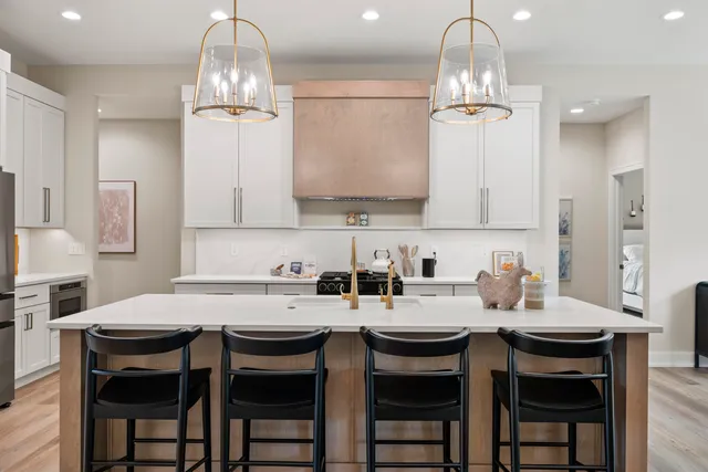 $1,345,000 | N66-w21333 Sagebrush Drive, Menomonee Falls, WI 53051