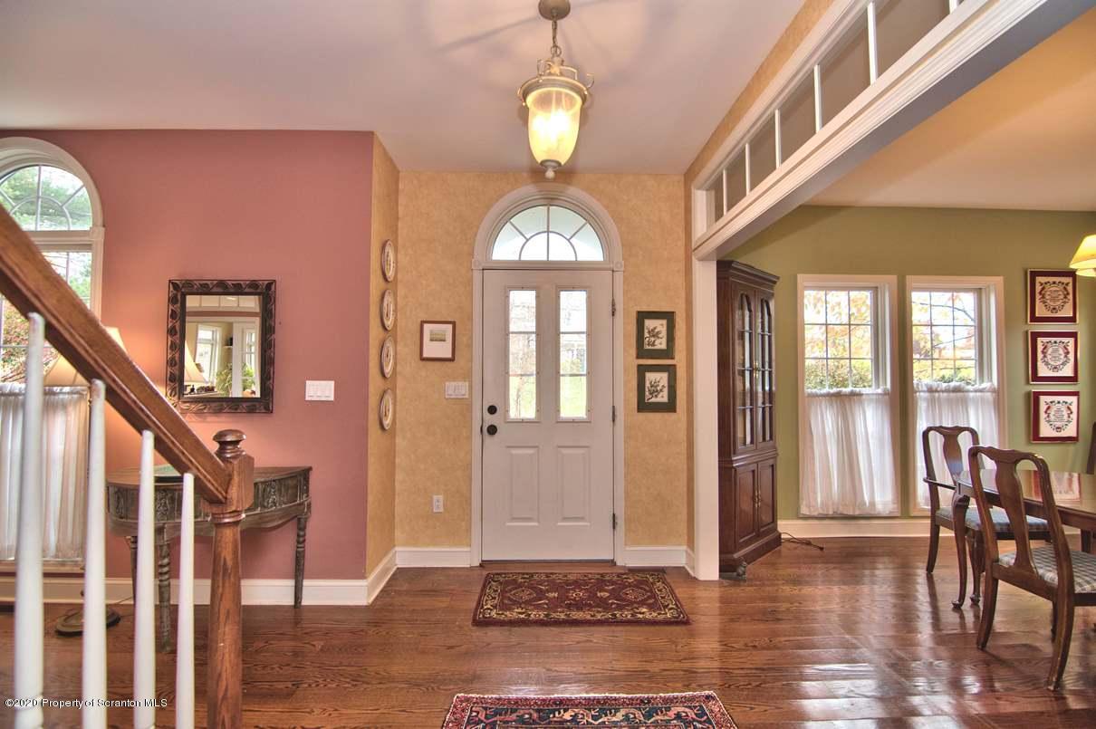 816 Saddle Loop Road Clarks Summit, PA 18411 - Photo 7 of 105 Gallery Image 7