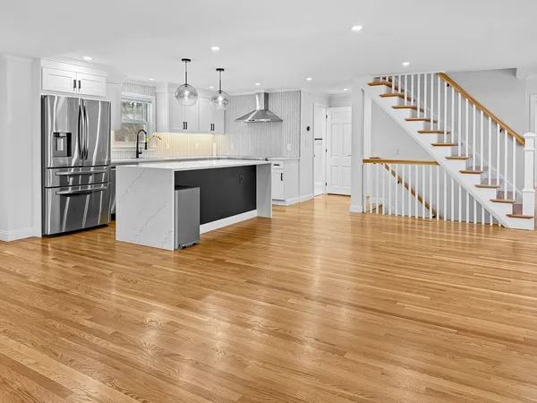 $1,179,000 | 82 Pleasant Street, Westford, MA 01886