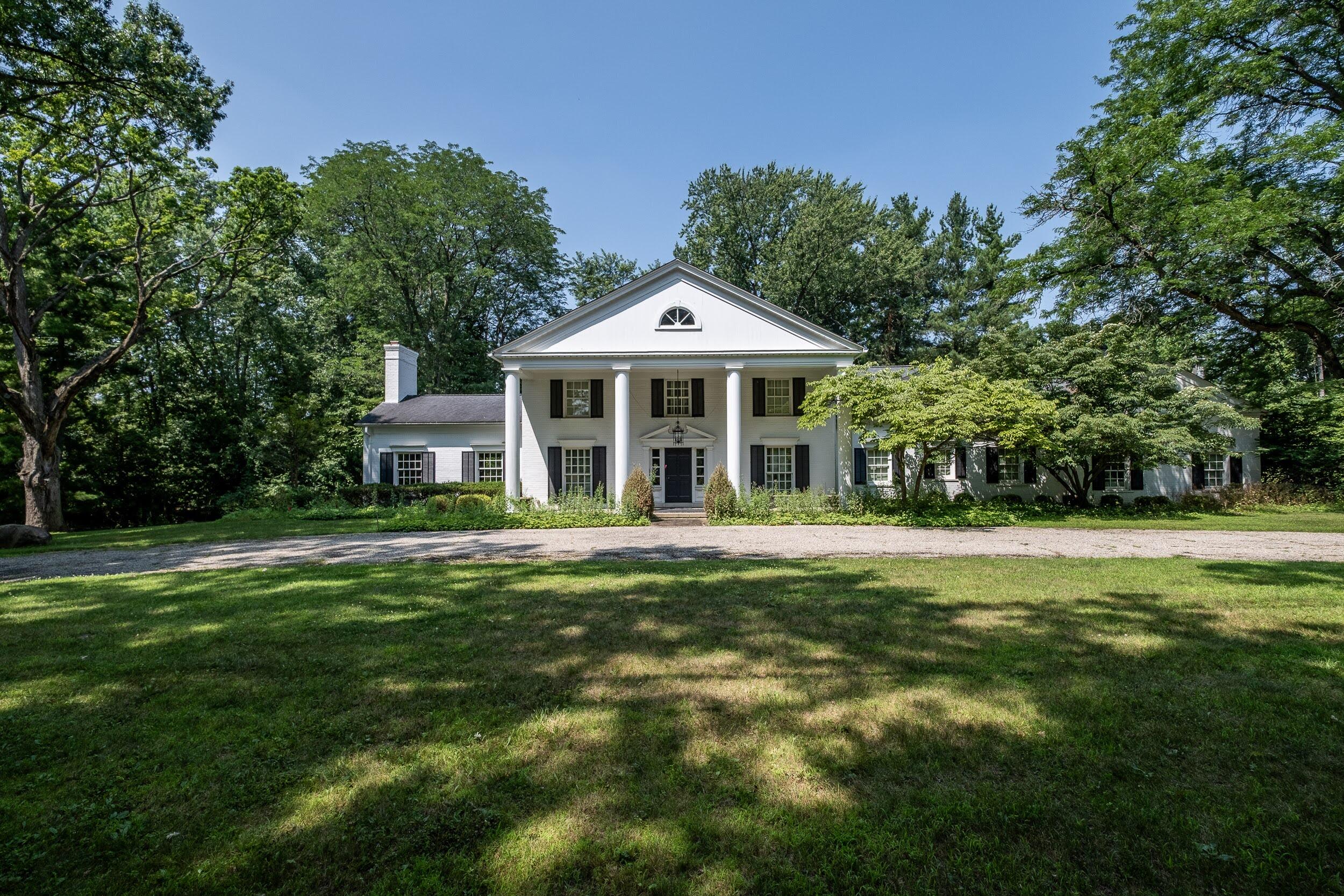 31677 Mountain View Road Franklin, MI 48025 - Photo 14 of 77 31677 Mountain View Rd (13 of 94)