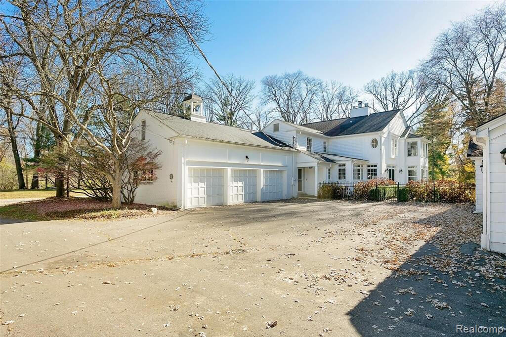 31677 Mountain View Road Franklin, MI 48025 - Photo 74 of 77 20230505083128578767000000-o
