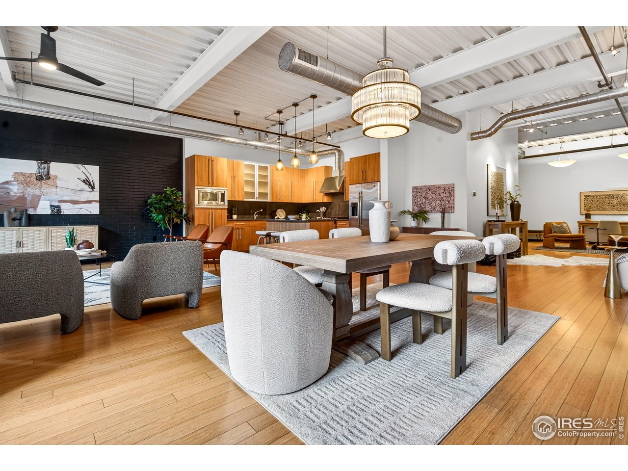 1360 Walnut Street, Unit 202 Boulder, CO 80302 - Photo 11 of 50 High Ceilings!