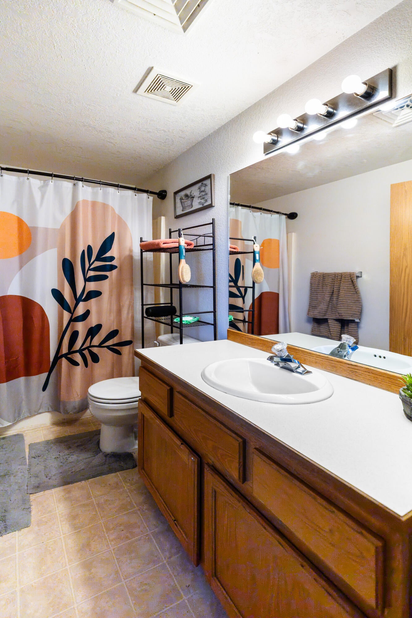 1472 Southwest 16th Street Redmond, OR 97756 - Photo 13 of 18 Tony-Gambino-Photography-1019