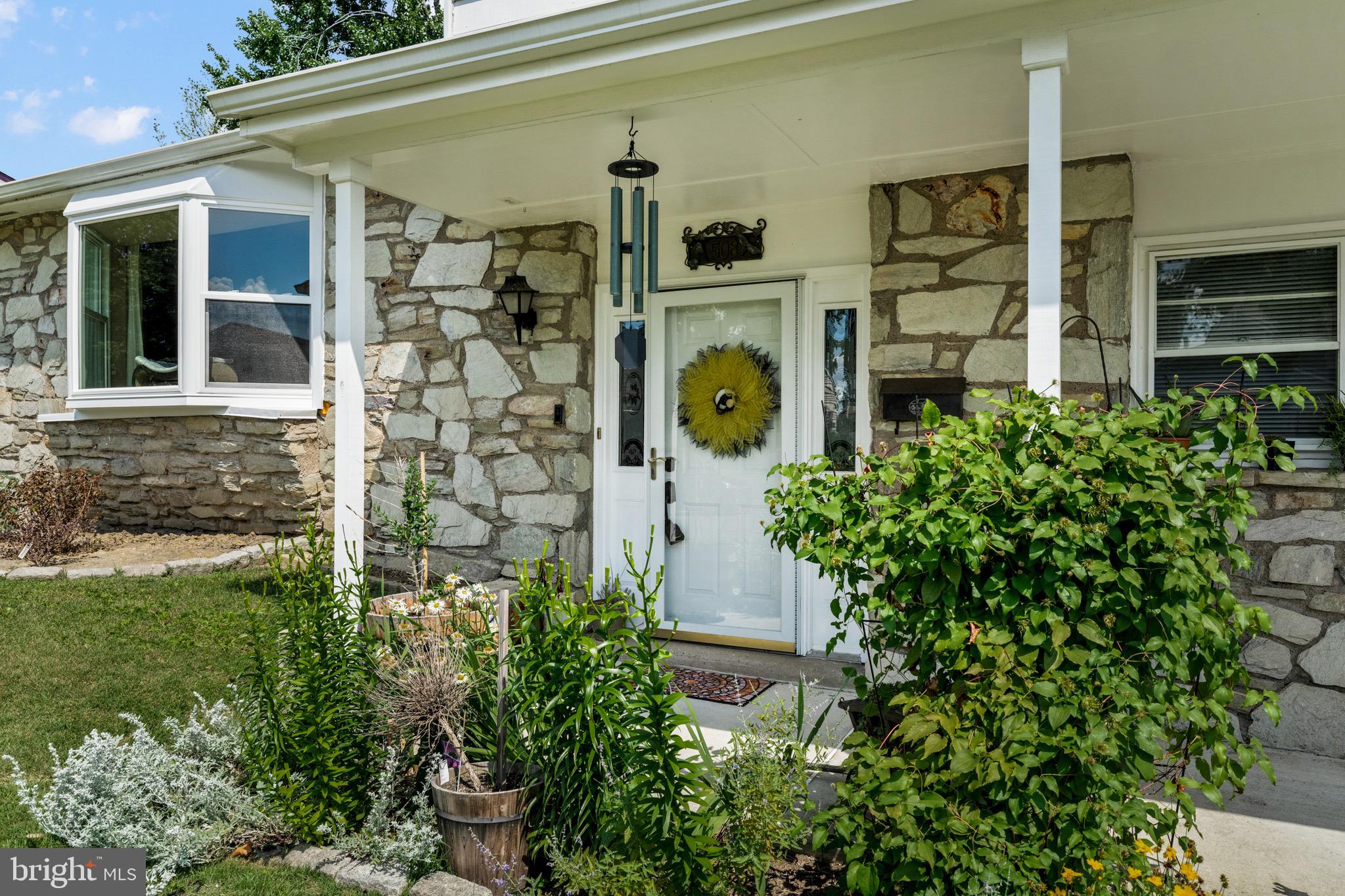 508 Elford Road Fairless Hills, PA 19030 - Photo 3 of 30 Gallery Image 3