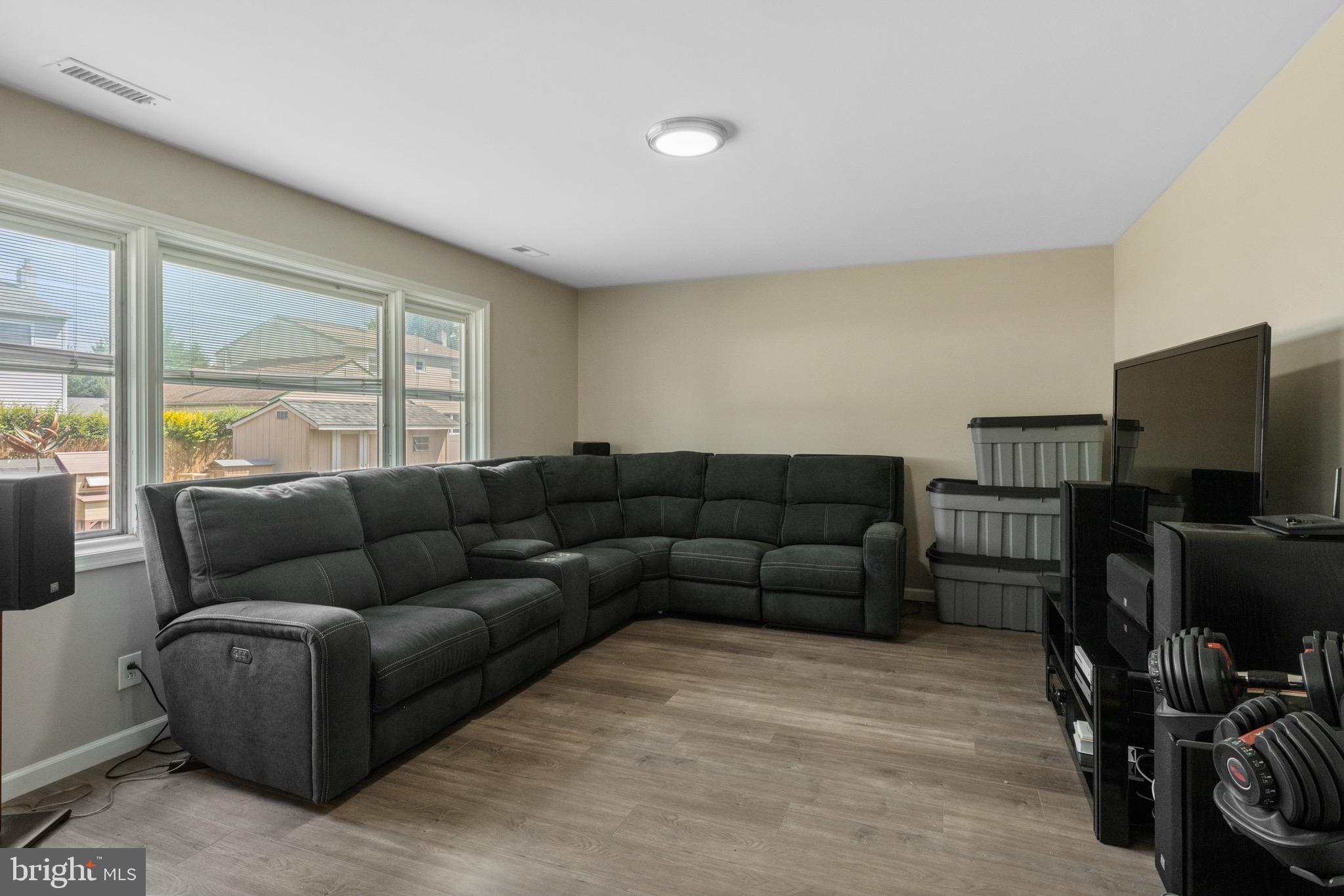 508 Elford Road Fairless Hills, PA 19030 - Photo 5 of 30 Family Room