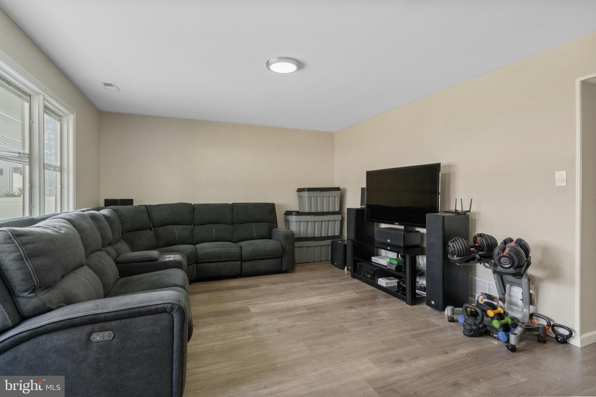508 Elford Road Fairless Hills, PA 19030 - Photo 6 of 30 Gallery Image 6
