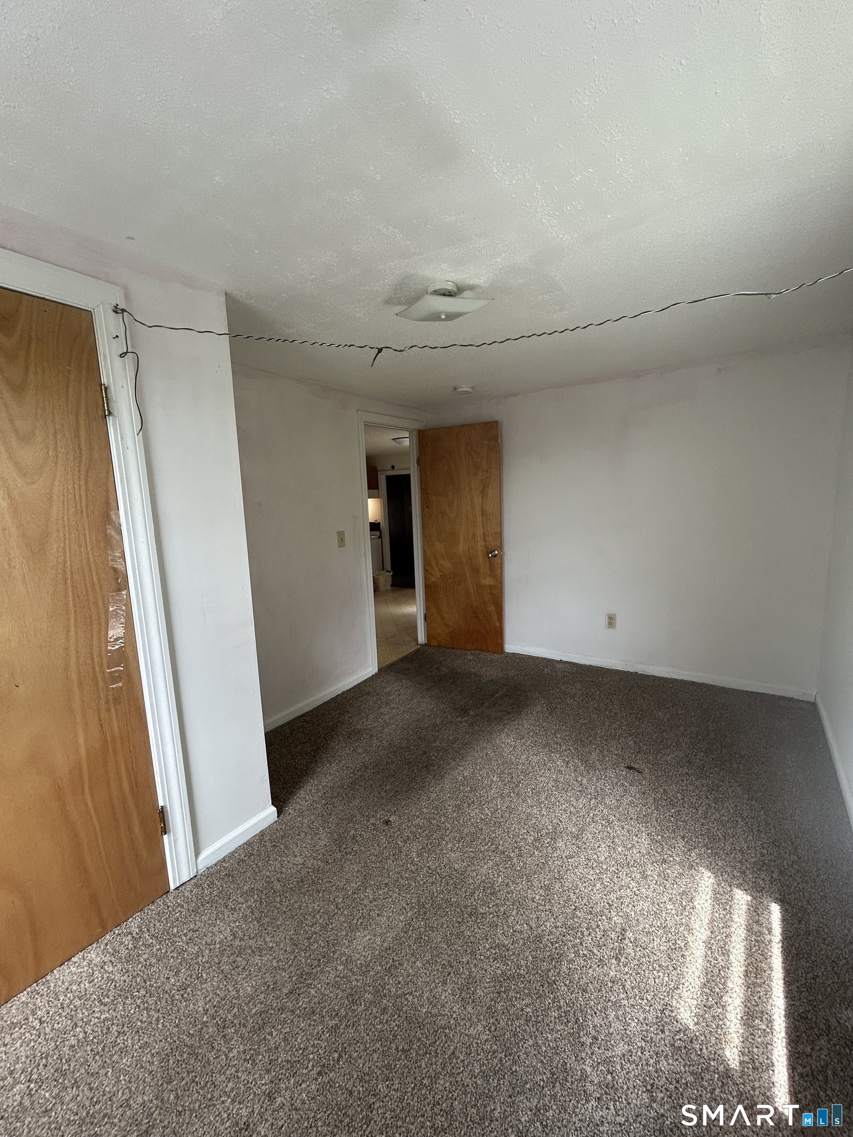 26 Summit Street Meriden, CT 06450 - Photo 8 of 12