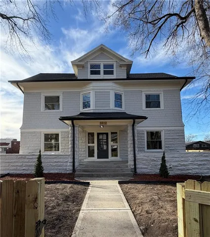 $575,000 | 3312 Holmes Street, Kansas City, MO 64109