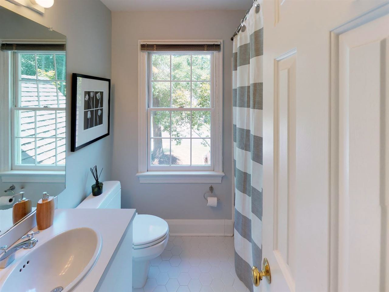 4213 Thetford Road Durham, NC 27707 - Photo 17 of 25 HALL BATH