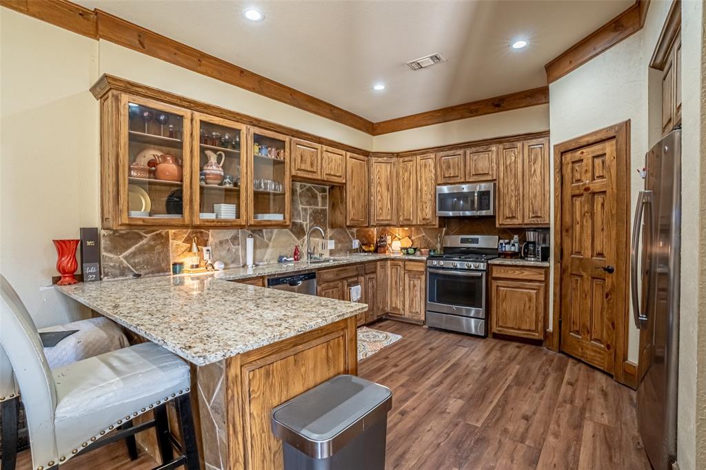 1904 Floyd Road Weatherford, TX 76087 - Photo 24 of 38 Guest House Kitchen