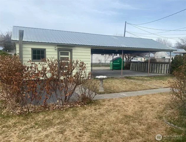 $280,000 | 220 West Apple Street, Omak, WA 98841