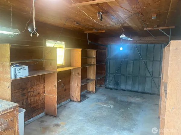 a view of a storage & utility room