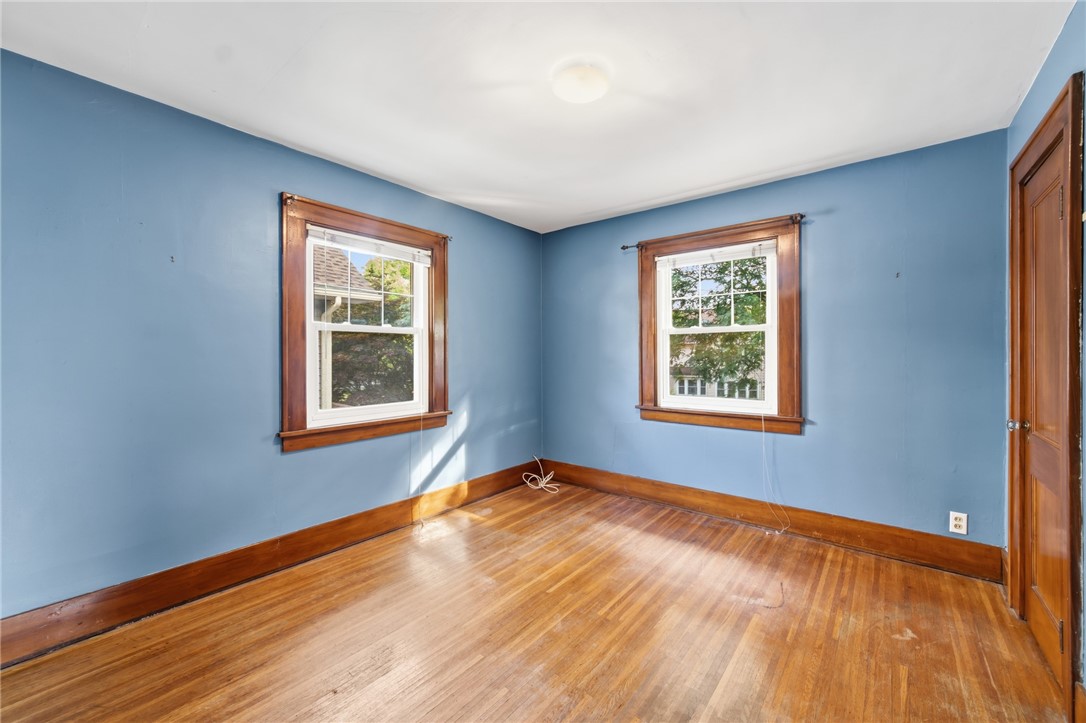 148 Merchants Road Rochester, NY 14609 - Photo 22 of 33 Bedroom 3