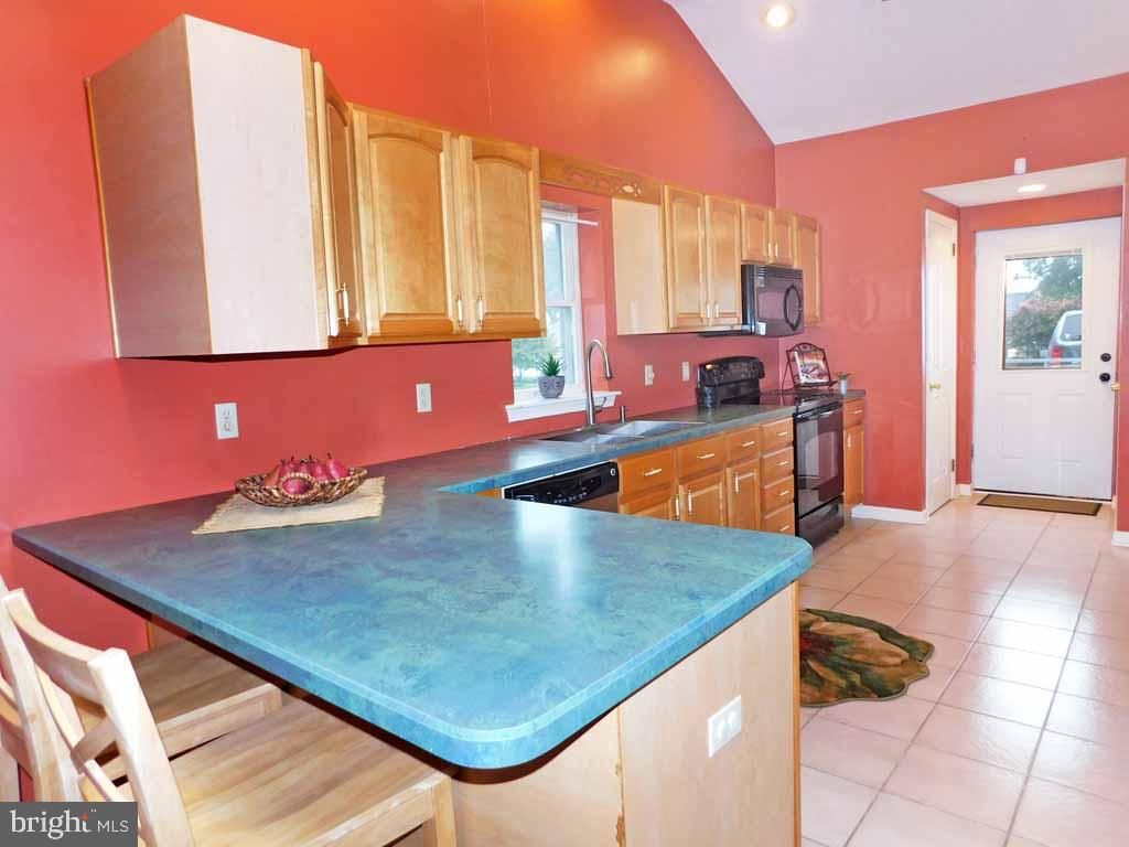 215 Devon Road Fairless Hills, PA 19030 - Photo 13 of 37 Kitchen