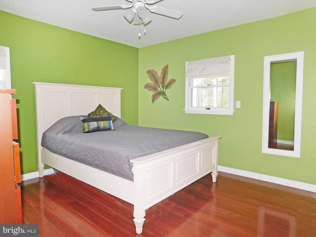 215 Devon Road Fairless Hills, PA 19030 - Photo 17 of 37 Main Bedroom