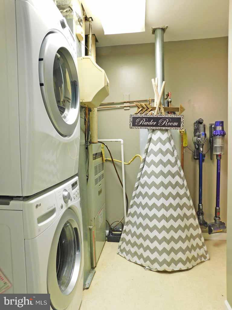 215 Devon Road Fairless Hills, PA 19030 - Photo 31 of 37 Laundry