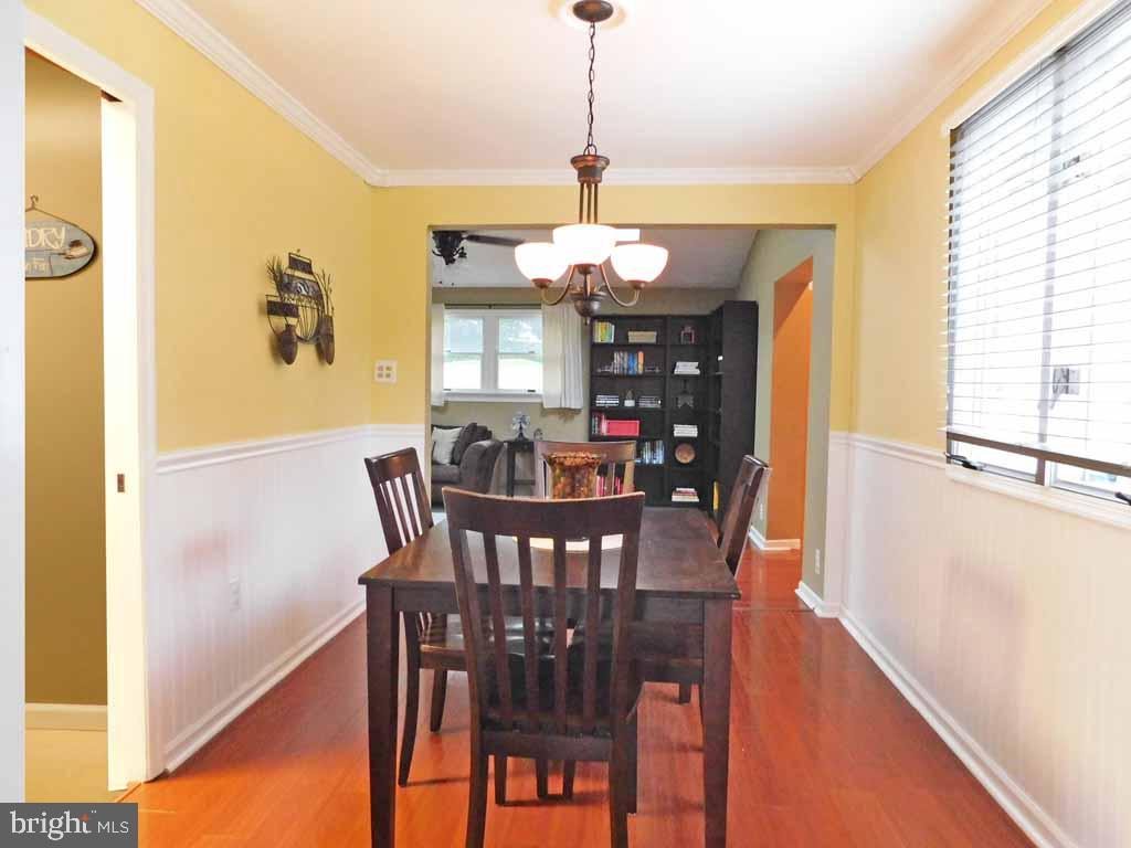 215 Devon Road Fairless Hills, PA 19030 - Photo 10 of 37 Dining Room