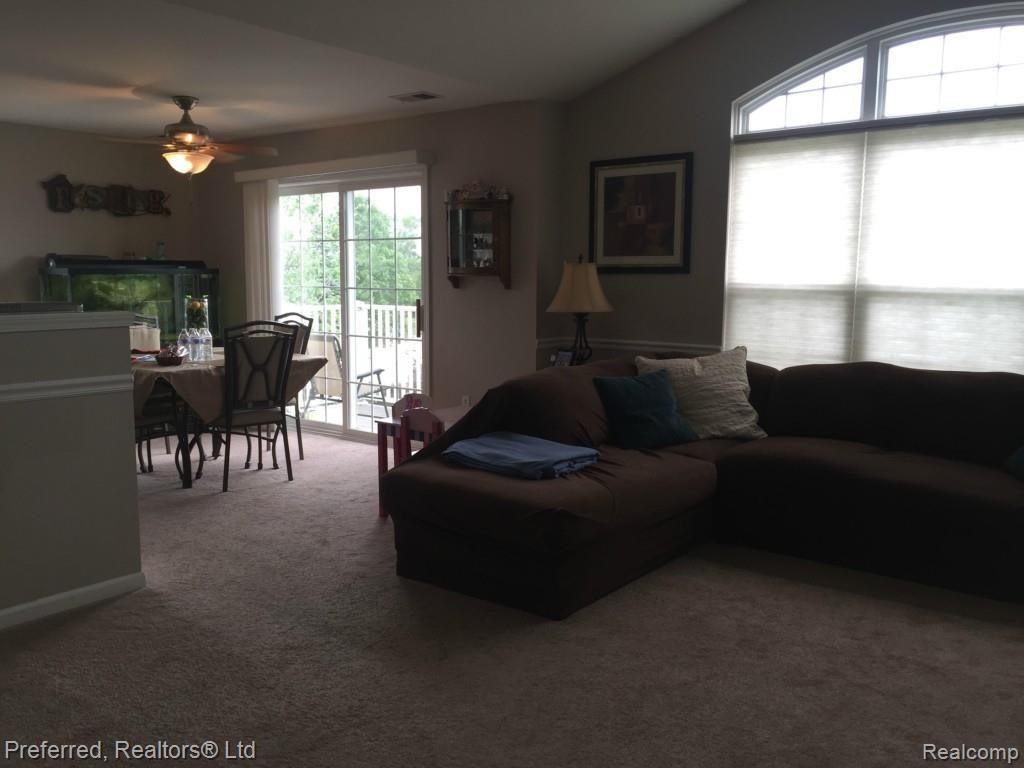3876 Elizabeth Avenue Canton, MI 48188 - Photo 15 of 33
