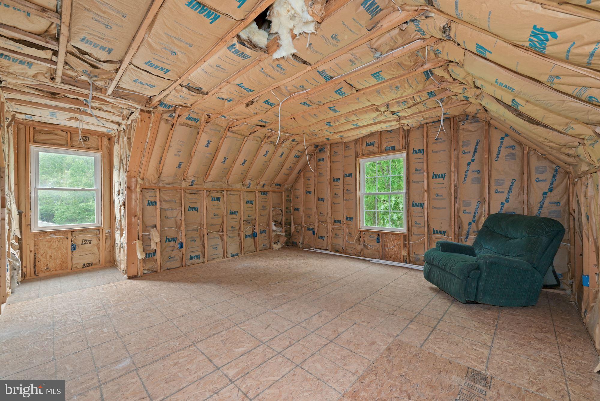 125 Blue Anchor Road Sicklerville, NJ 08081 - Photo 24 of 43 3rd level adjacent side more space for office etc,