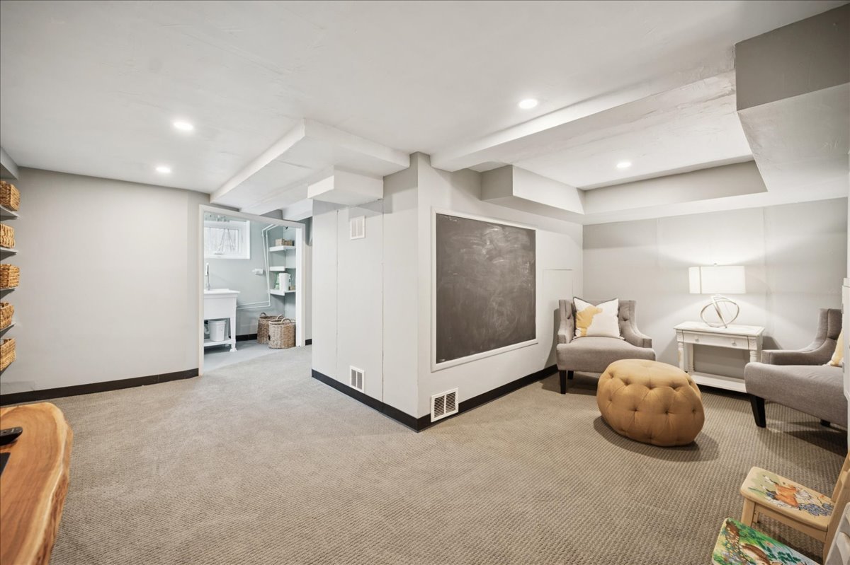 932 Ash Street Winnetka, IL 60093 - Photo 23 of 33