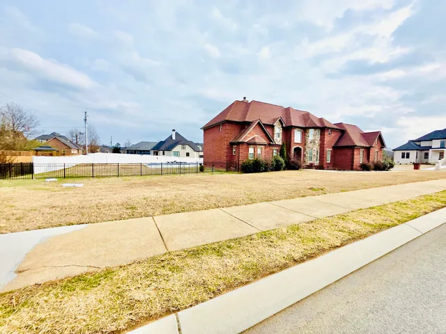 $1,300,000 | 7701 Camelot Lane, Chattanooga, TN 37421