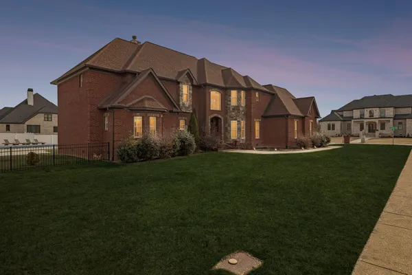 $1,300,000 | 7701 Camelot Lane, Chattanooga, TN 37421