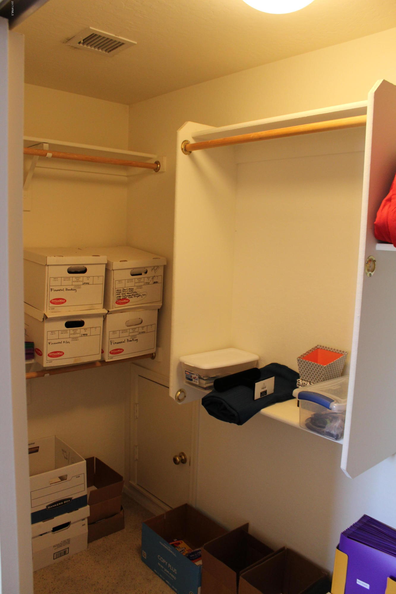 44 South Greenfield Road, Unit 23 Mesa, AZ 85206 - Photo 24 of 28 a view of walk in closet